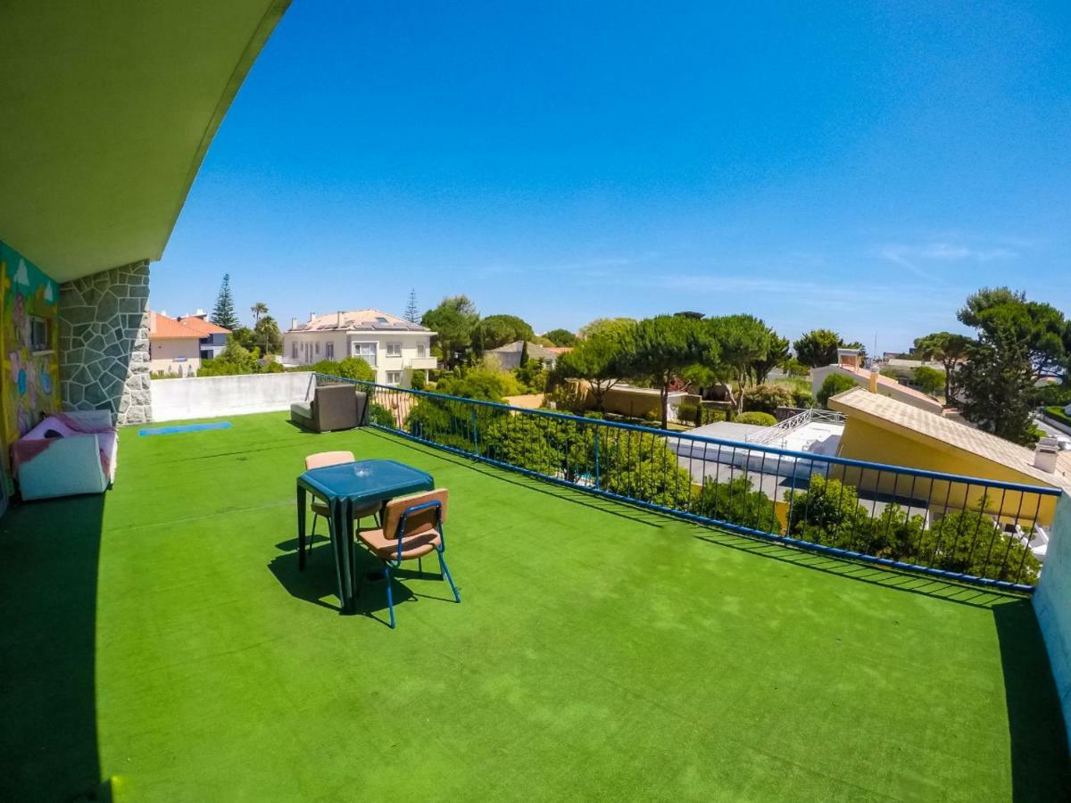 Terrace Beach House Bed and Breakfast Carcavelos  Exteriör bild
